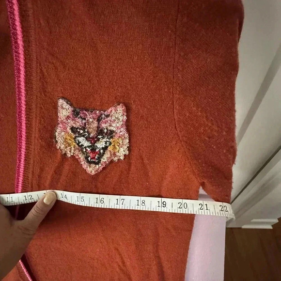 Le Superbe Cashmere Sequin Patch Silly Tiger Cardigan Maroon Sz L - Picture 2 of 11